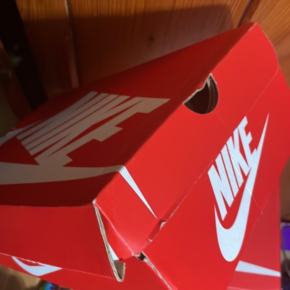 Nike Air Force 90 size 9.5 there green and white there 8/10 great condition - Picture 8 of 8